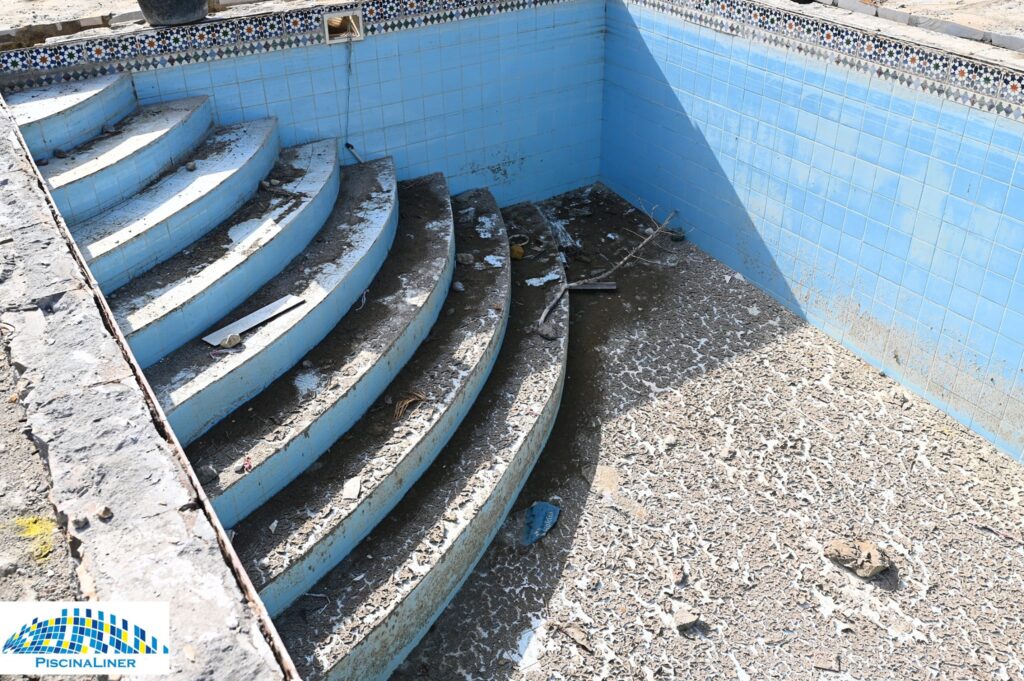 Swimming pool refurbishment, Estepona