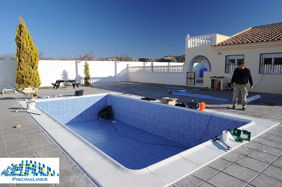 Replacement swimming pool liner, Almeria